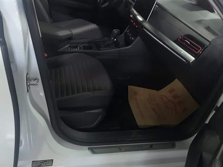 Фото 8 - Volkswagen Lavida