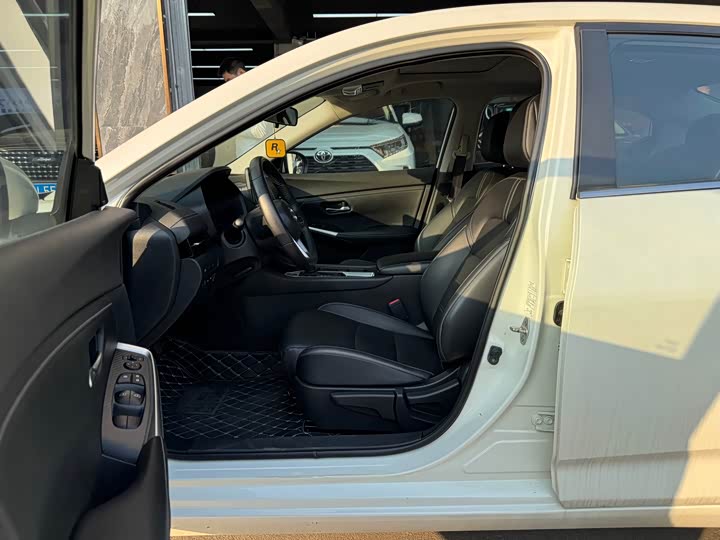 Фото 5 - Nissan Sylphy