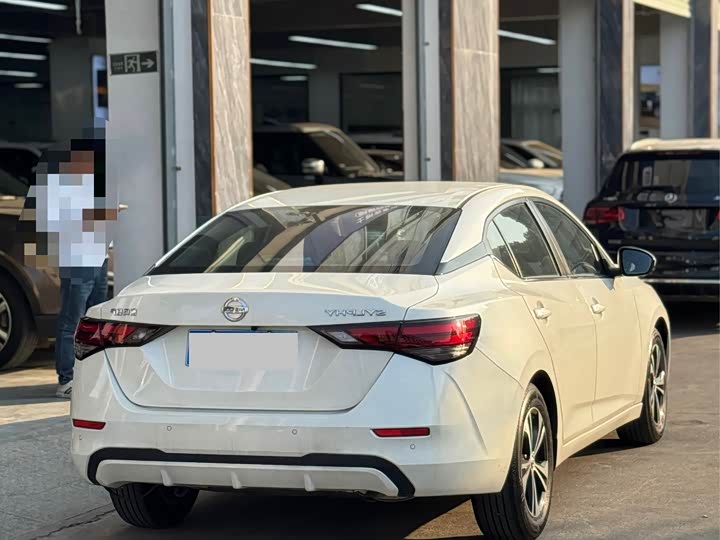 Фото 7 - Nissan Sylphy