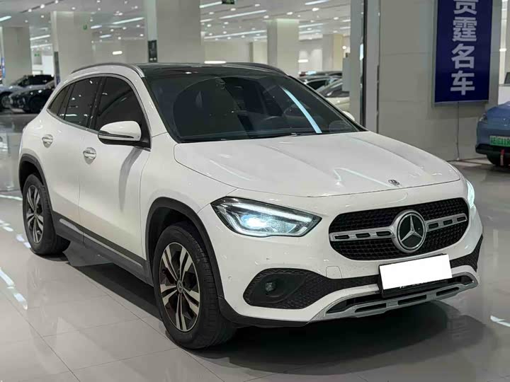 Фото 3 - Mercedes-Benz GLA-Class