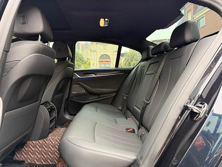 Фото 7 - BMW 5 Series