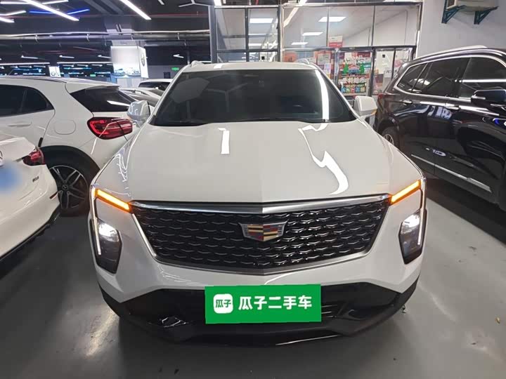 Фото 3 - Cadillac XT4