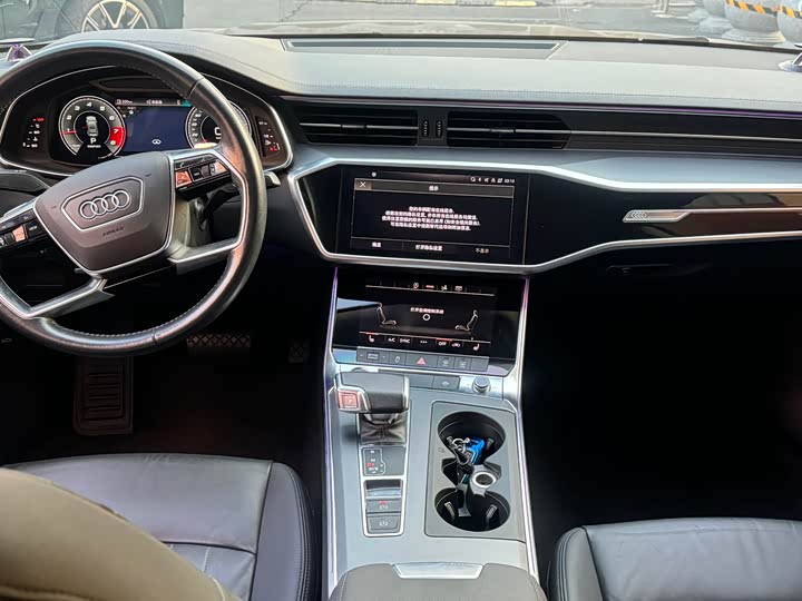 Фото 5 - Audi A7