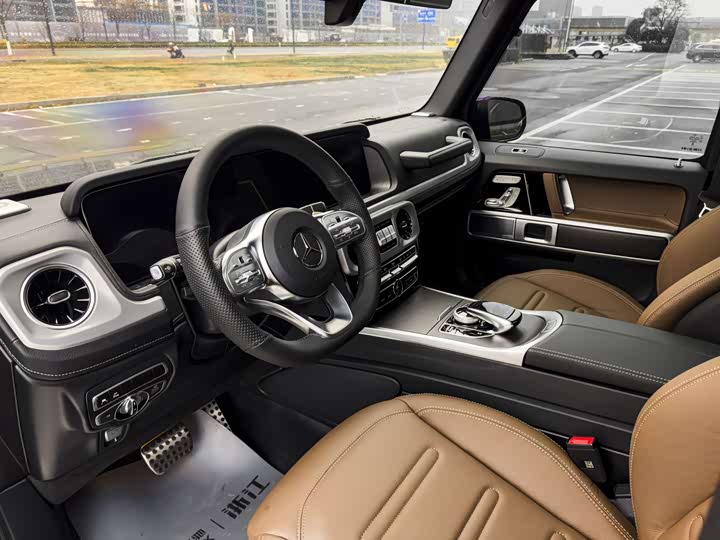 Фото 9 - Mercedes-Benz G-Class
