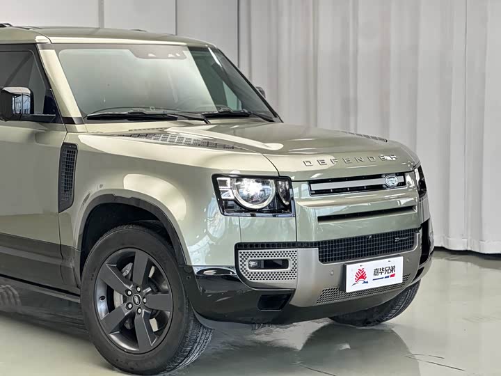 Фото 6 - Land Rover Defender