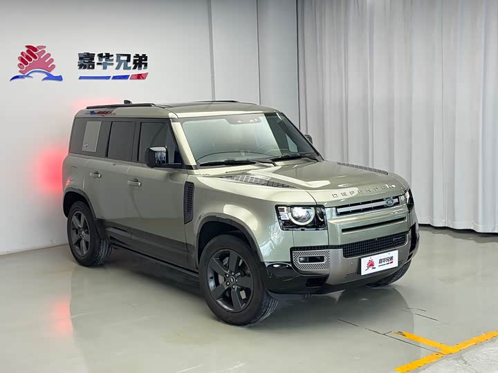 Фото 8 - Land Rover Defender