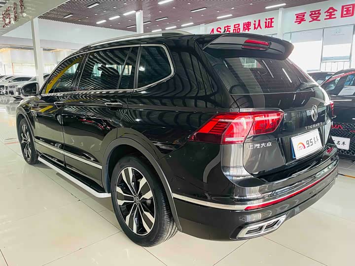 Фото 6 - Volkswagen Tiguan L Pro