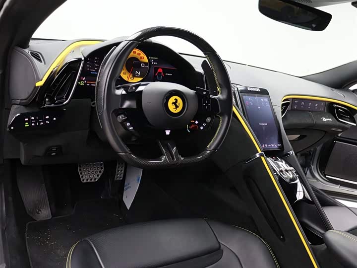 Фото 6 - Ferrari Roma