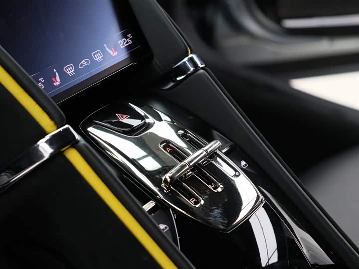 Фото 7 - Ferrari Roma