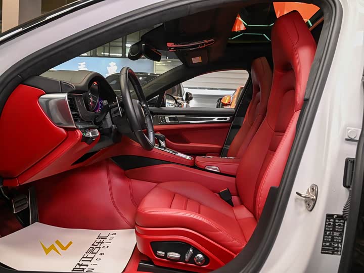 Фото 6 - Porsche Panamera