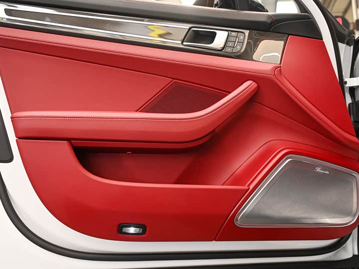 Фото 9 - Porsche Panamera