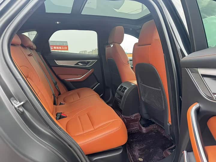 Фото 5 - Jaguar F-Pace