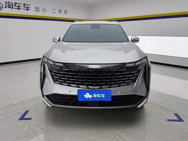 Фото 2 - Geely Atlas L
