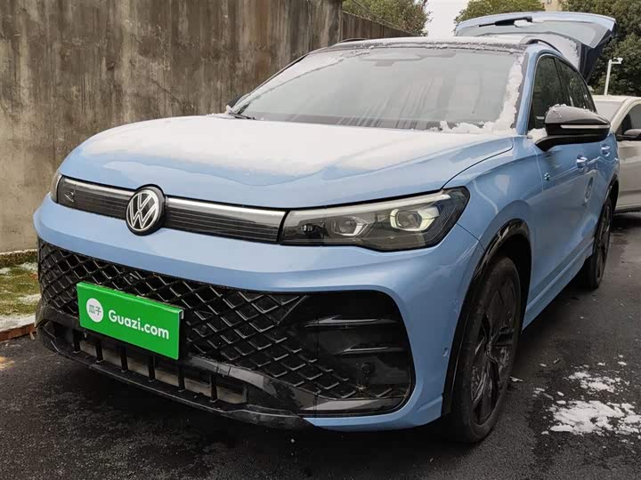 Фото 2 - Volkswagen Tiguan L Pro