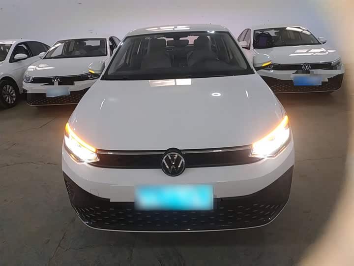 Фото 3 - Volkswagen Lavida