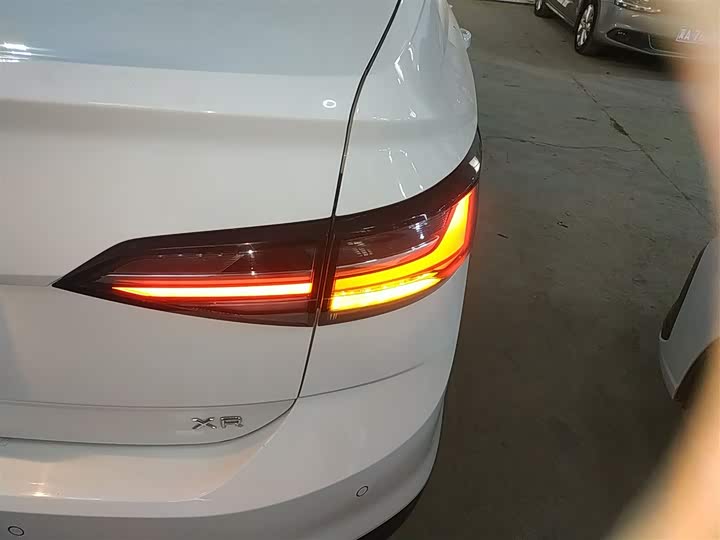 Фото 8 - Volkswagen Lavida