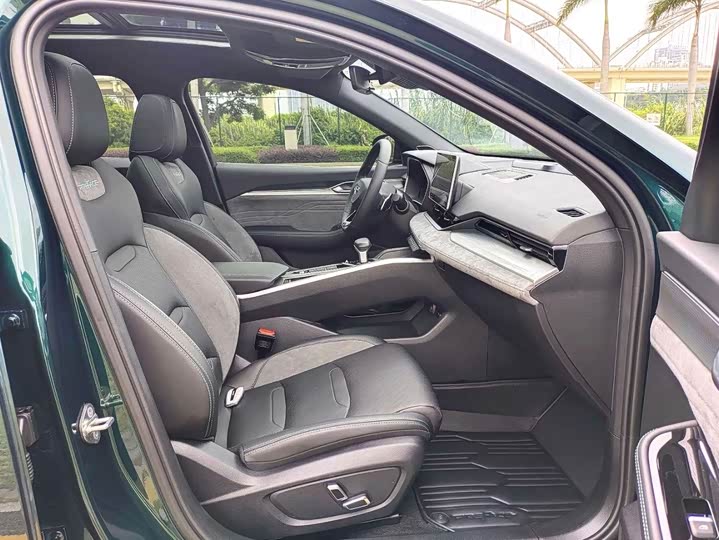 Фото 7 - Geely Preface