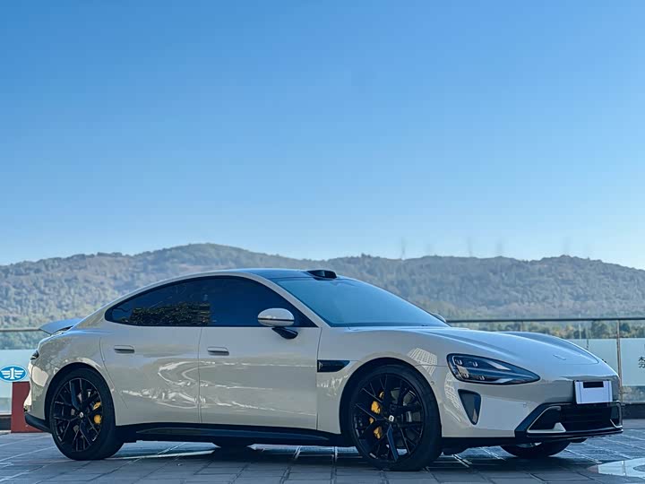 Фото 2 - Xiaomi SU7