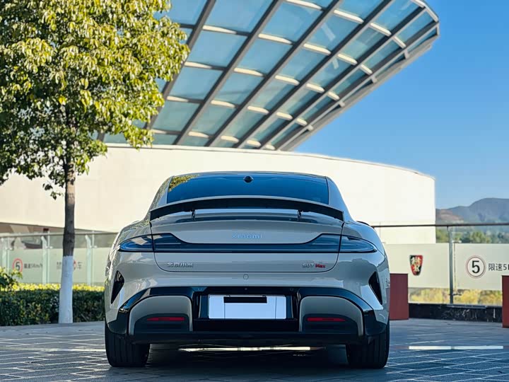 Фото 4 - Xiaomi SU7