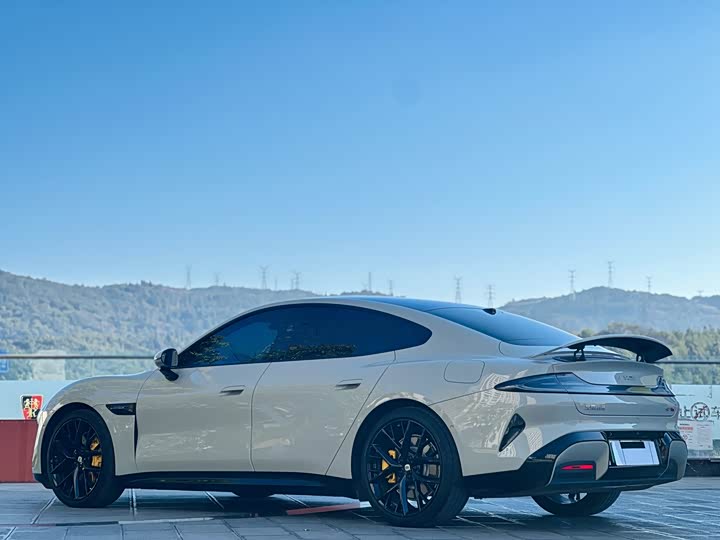 Фото 7 - Xiaomi SU7