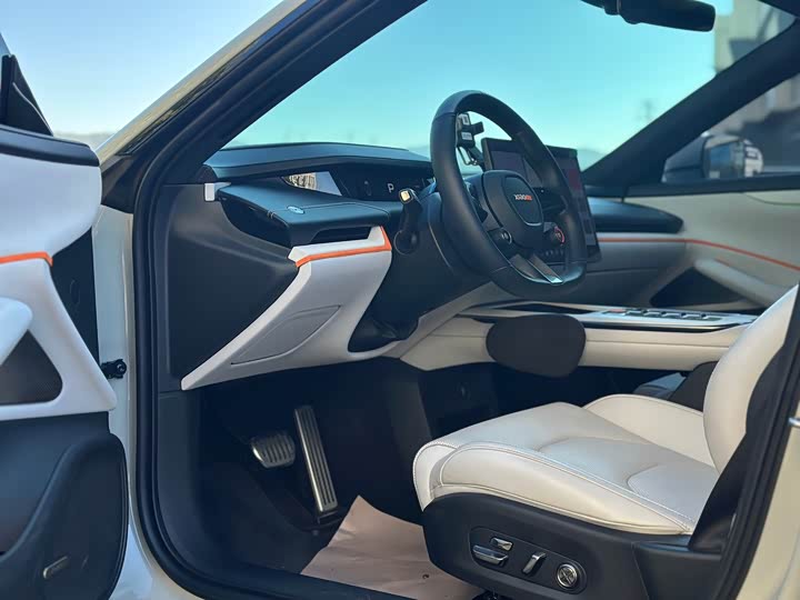 Фото 8 - Xiaomi SU7