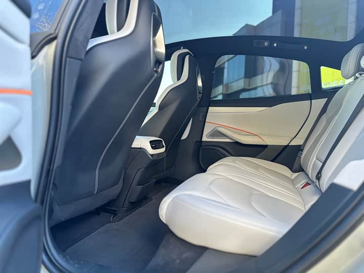 Фото 9 - Xiaomi SU7