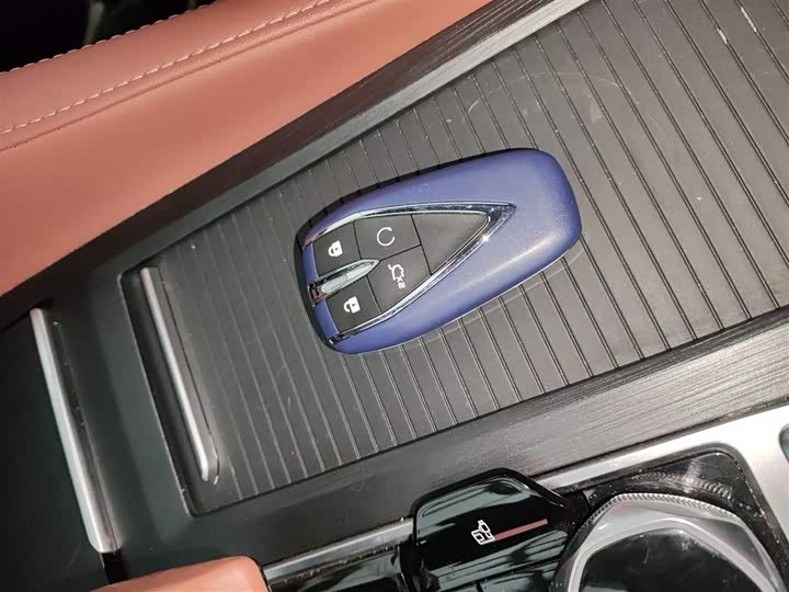 Фото 9 - Changan CS75 Plus