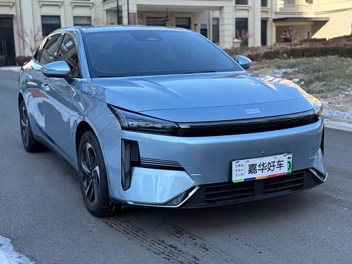 Фото 3 - Geely Galaxy L6