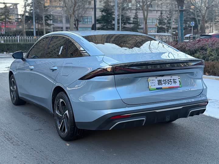 Фото 9 - Geely Galaxy L6