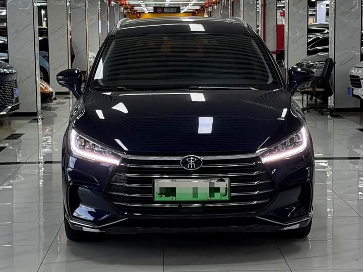 Фото 2 - BYD Song Max Hybrid