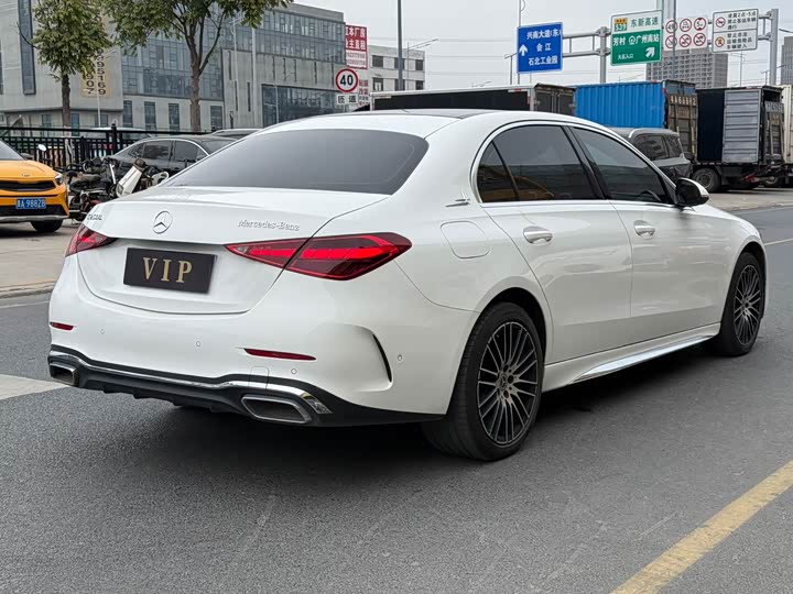 Фото 7 - Mercedes-Benz C-Class