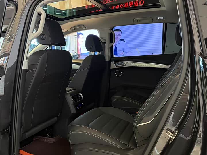 Фото 7 - Volkswagen Talagon