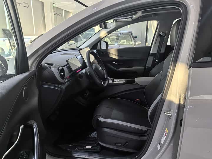 Фото 3 - BYD Sea Lion 05 DM-i Hybrid