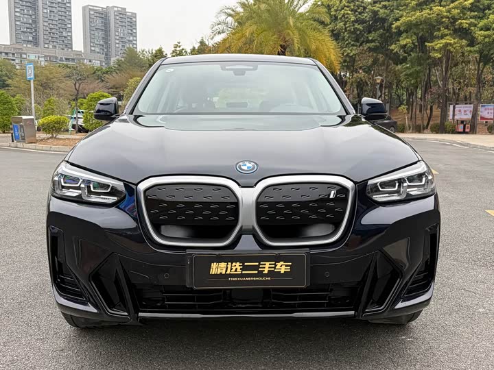 Фото 2 - BMW iX3