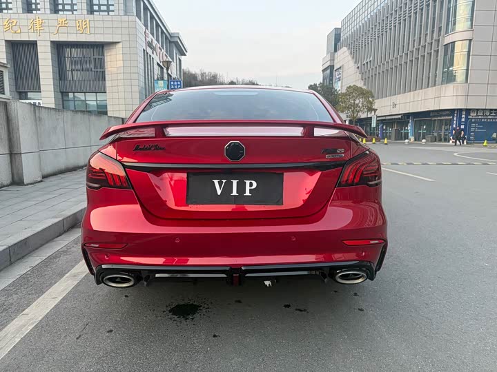 Фото 8 - MG Motor 6