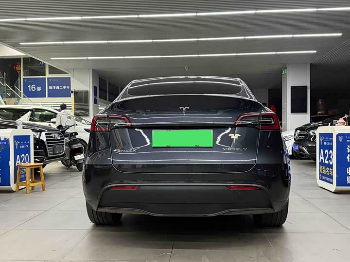 Фото 5 - Tesla Model Y