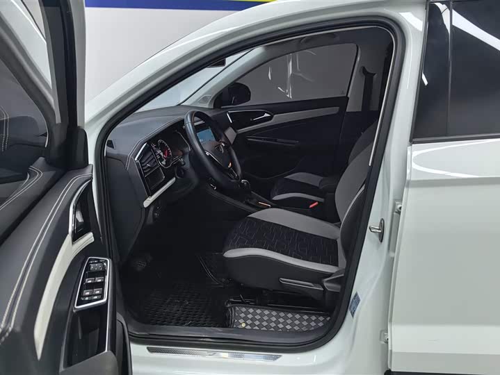 Фото 9 - Jetta VS5