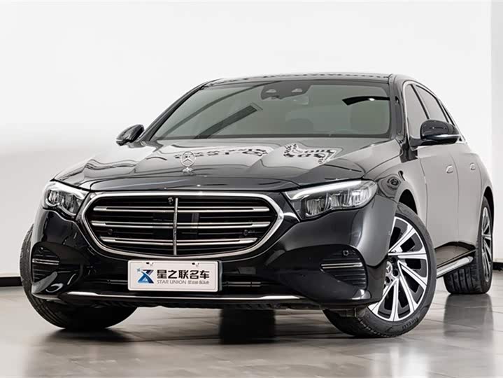 Фото 2 - Mercedes-Benz E-Class