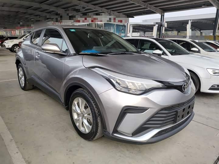 Фото 4 - Toyota Izoa