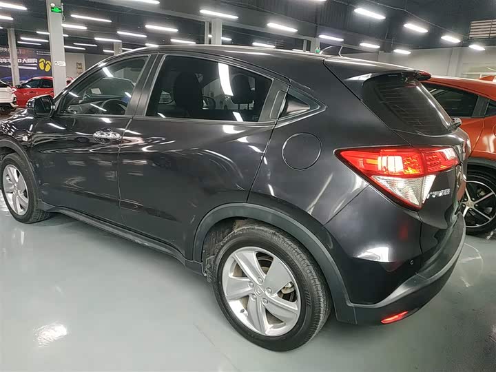 Фото 5 - Honda Vezel