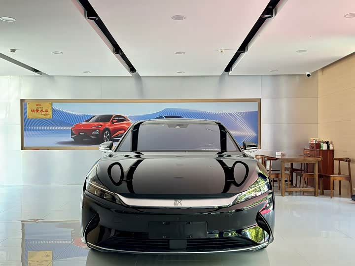 Фото 2 - BYD Han