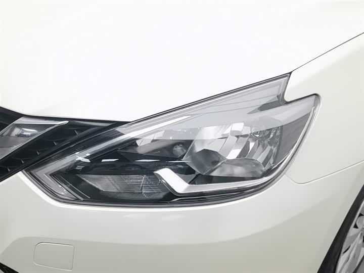 Фото 7 - Nissan Sylphy