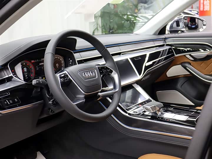 Фото 9 - Audi A8