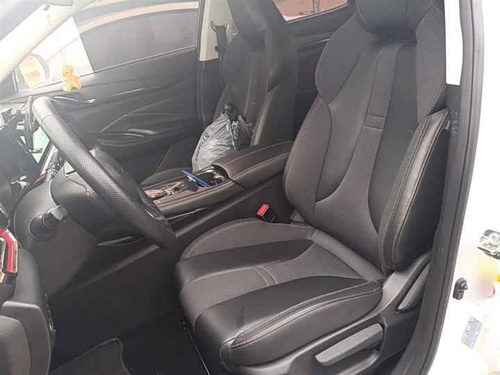 Фото 8 - Changan Oshan X5