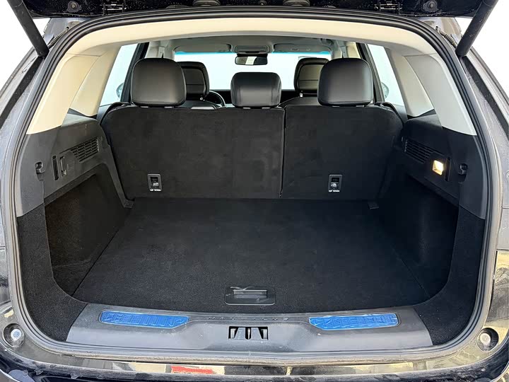 Фото 9 - Lincoln Nautilus