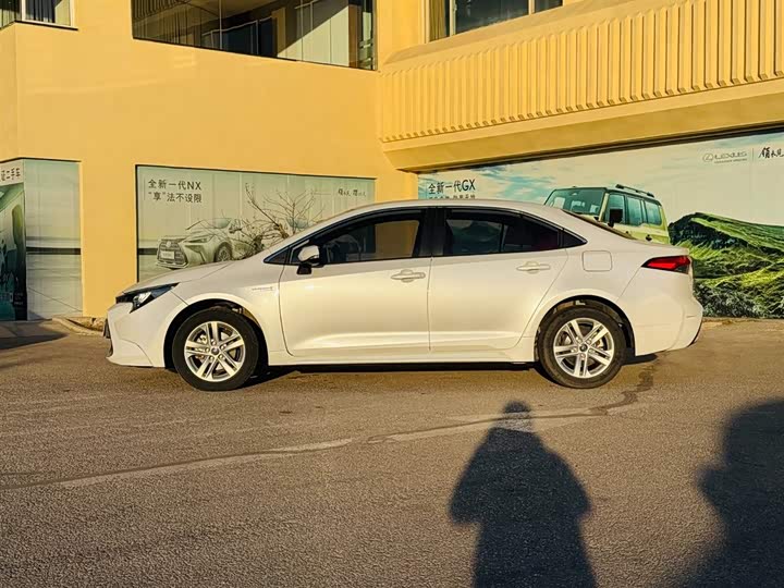 Фото 2 - Toyota Levin