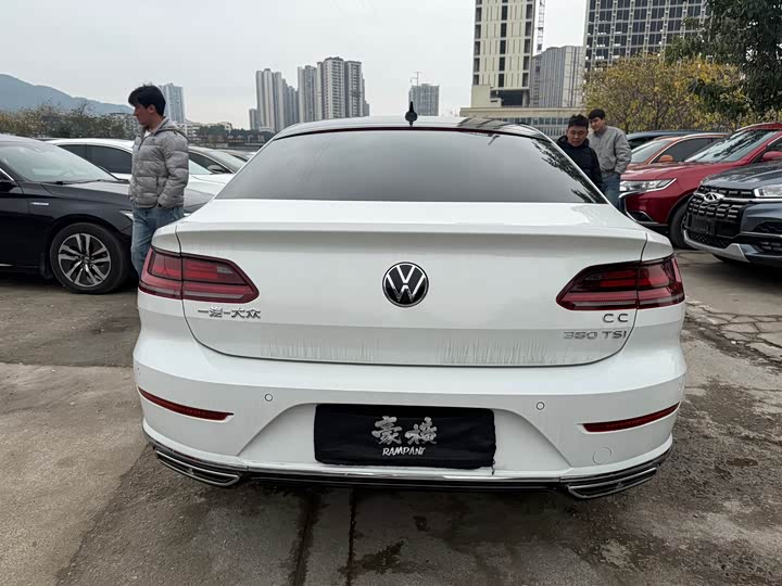 Фото 9 - Volkswagen CC
