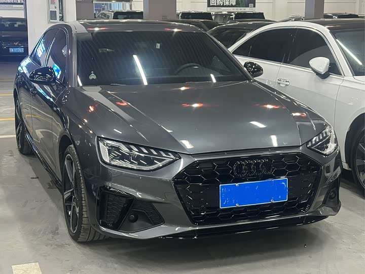 Фото 3 - Audi A4L