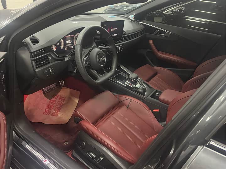 Фото 7 - Audi A4L