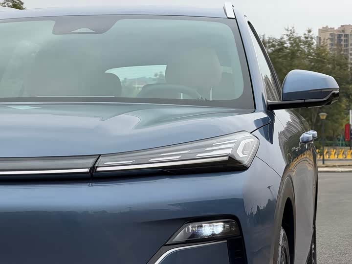 Фото 4 - Geely Galaxy Starship 7